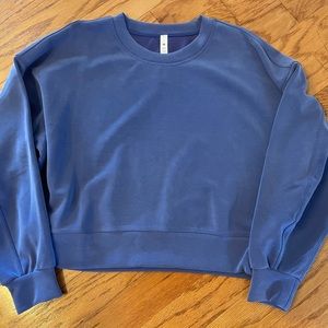Lululemon softstreme cropped crew sweatshirt